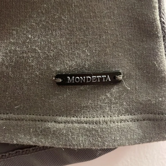 Tank top - Picture 2 of 3